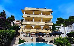 Villa Penava, Private Beach, Pool And 7Min To Trogir